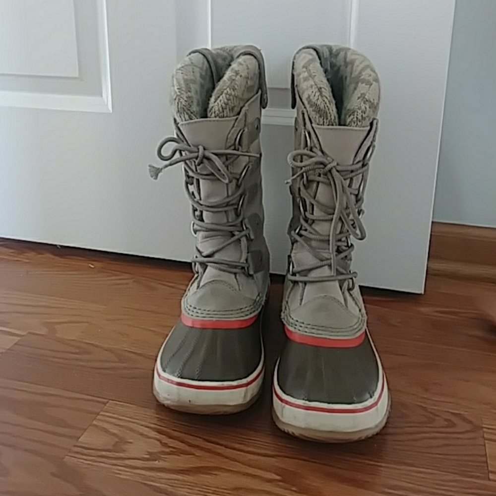 Sorel winter boots tan